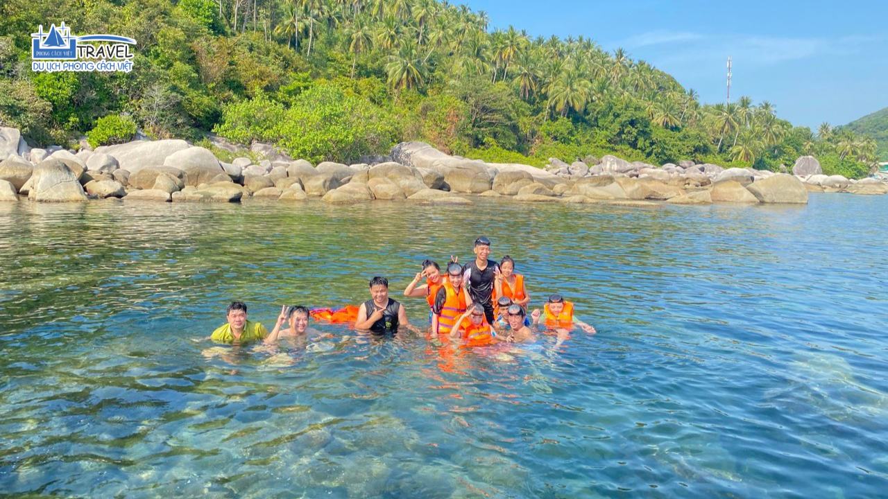 lan-ngam-san-ho-hon-son