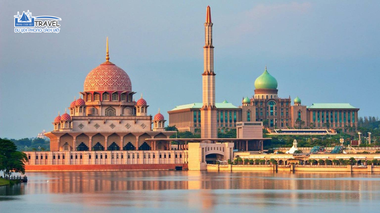 thanh-duong-putra-mosque-singapore-malaysia