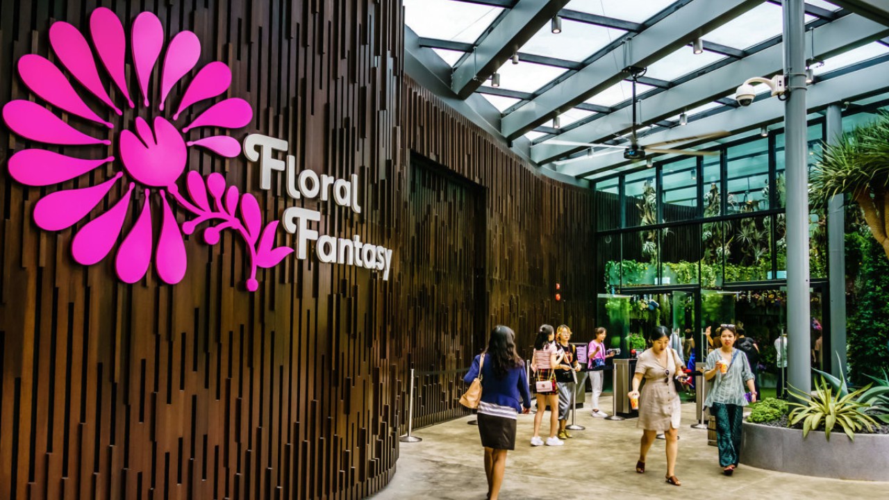 vuon-treo-floral-Fantasy-singapore
