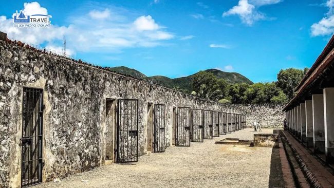 Nhà tù Côn Đảo