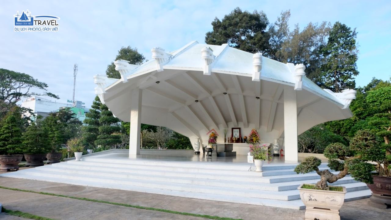 tour-hoc-sinh-gao-giong-mo-nguyen-sinh-sac