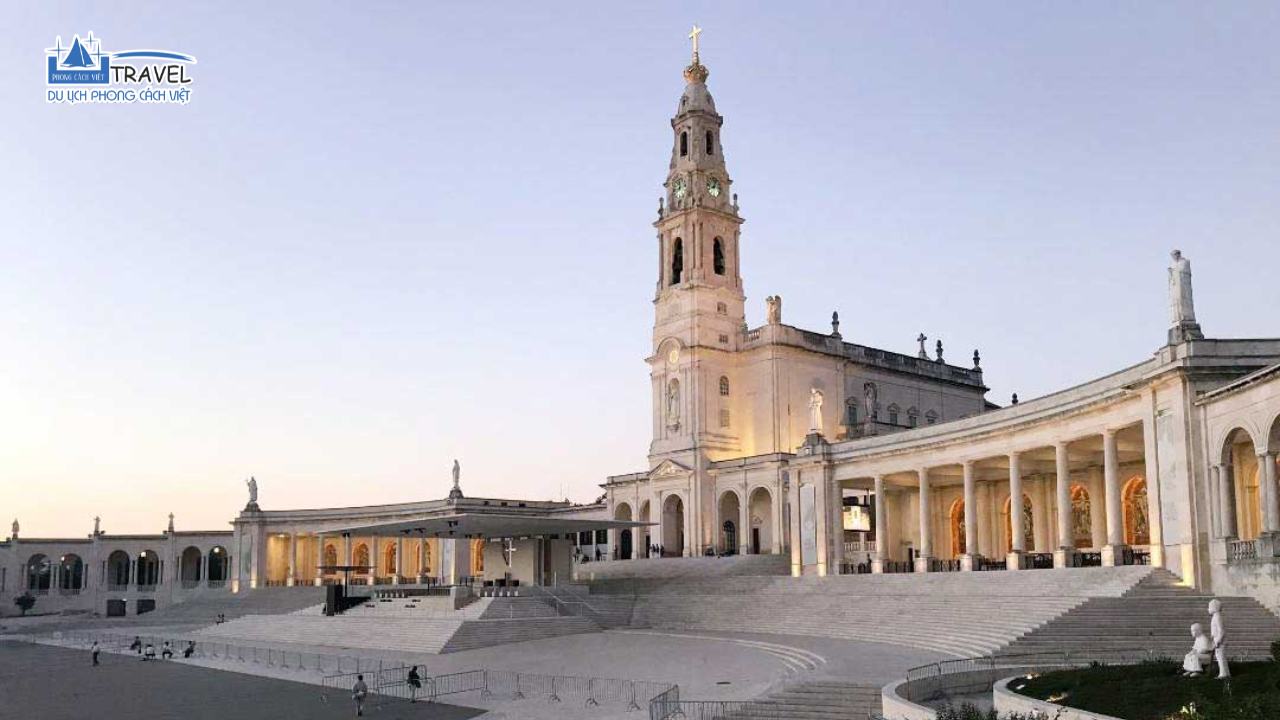 tour-phap-duc-me-fatima