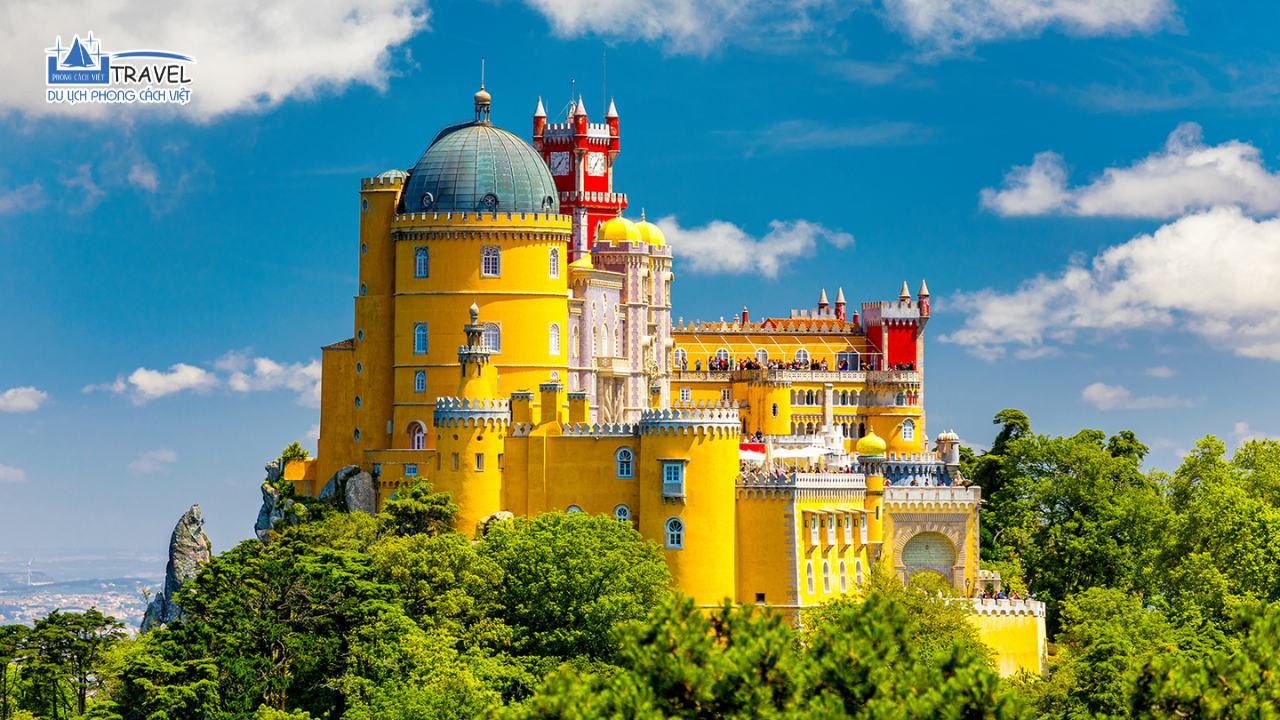Pena-Palace-tour-phap