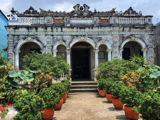 https://phongcachviettravel.vn/dau-tich-co-xua-nha-co-huynh-thuy-le/