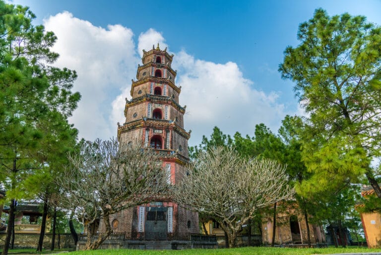 INDOCHINA ADVENTURE TOUR 23 DAYS