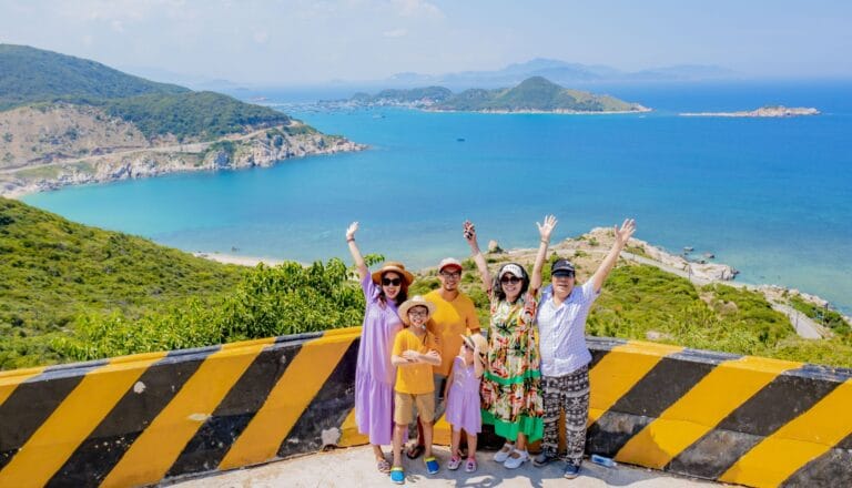 Tour Đảo Bình Hưng – Vĩnh Hy – Ninh Chữ 2N2D