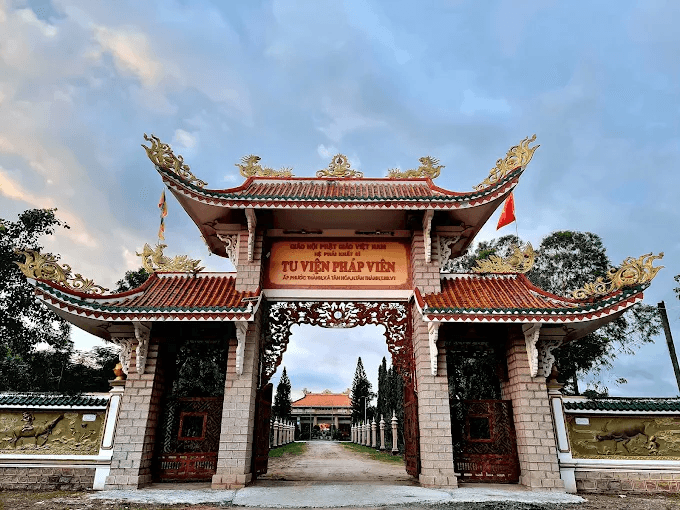 Tu Viện Pháp Lâm thuộc hệ phái Khất Sĩ