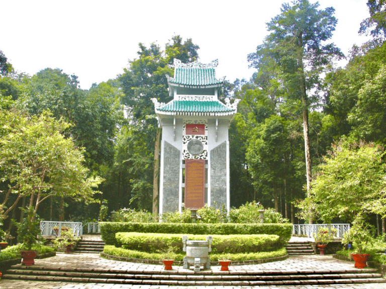 TOUR VỀ NGUỒN CHIẾN KHU D – CĂN CỨ ĐÔNG NAM BỘ 1 NGÀY