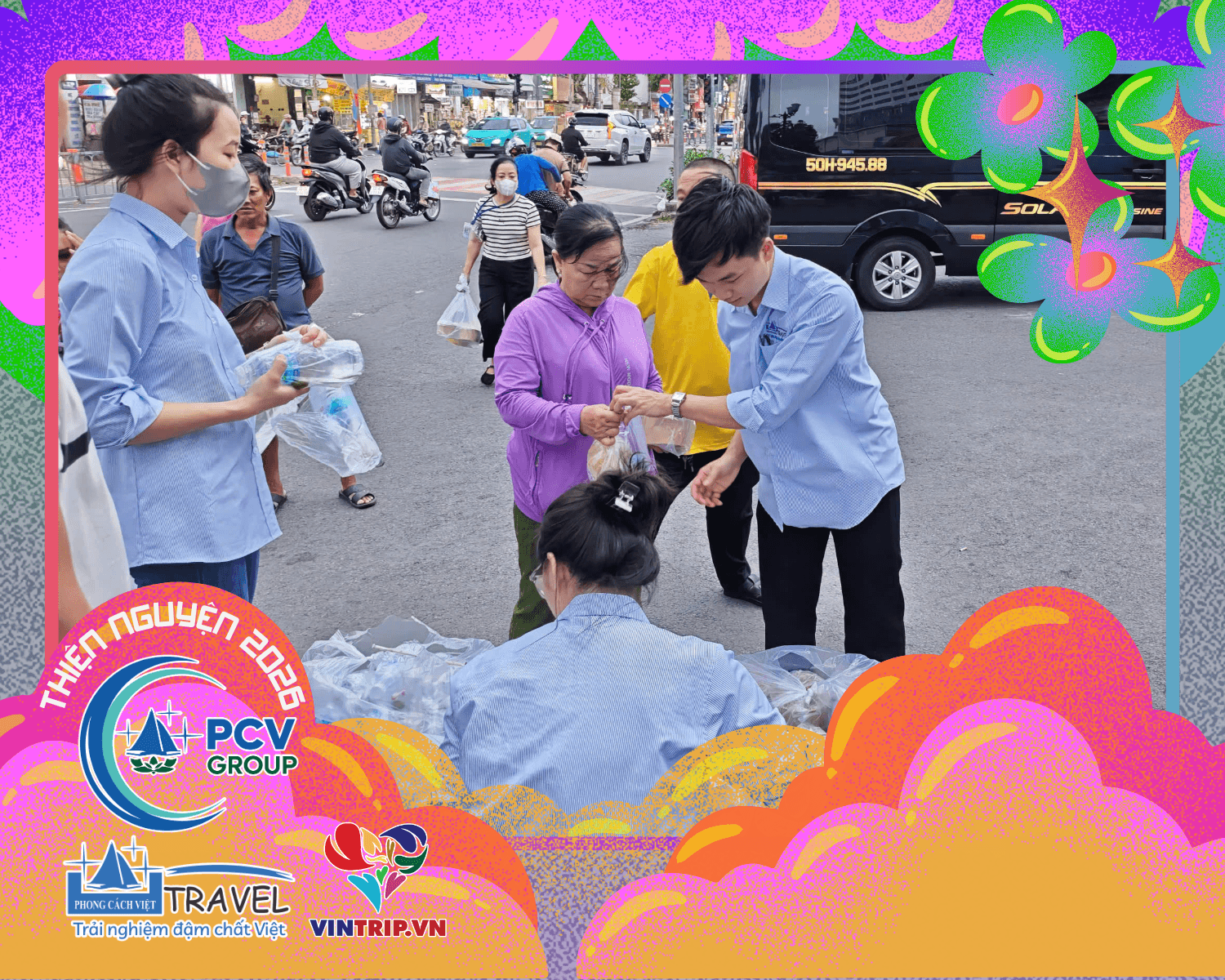 Phong Cách Việt Travel tận tâm trao những phần ăn đến gia đình bệnh Nhi