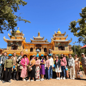Tham quan Làng chùa Đại Ninh