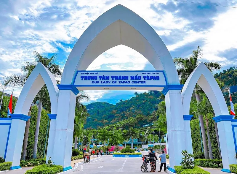 Trung tâm Thánh Mẫu Tà Pao