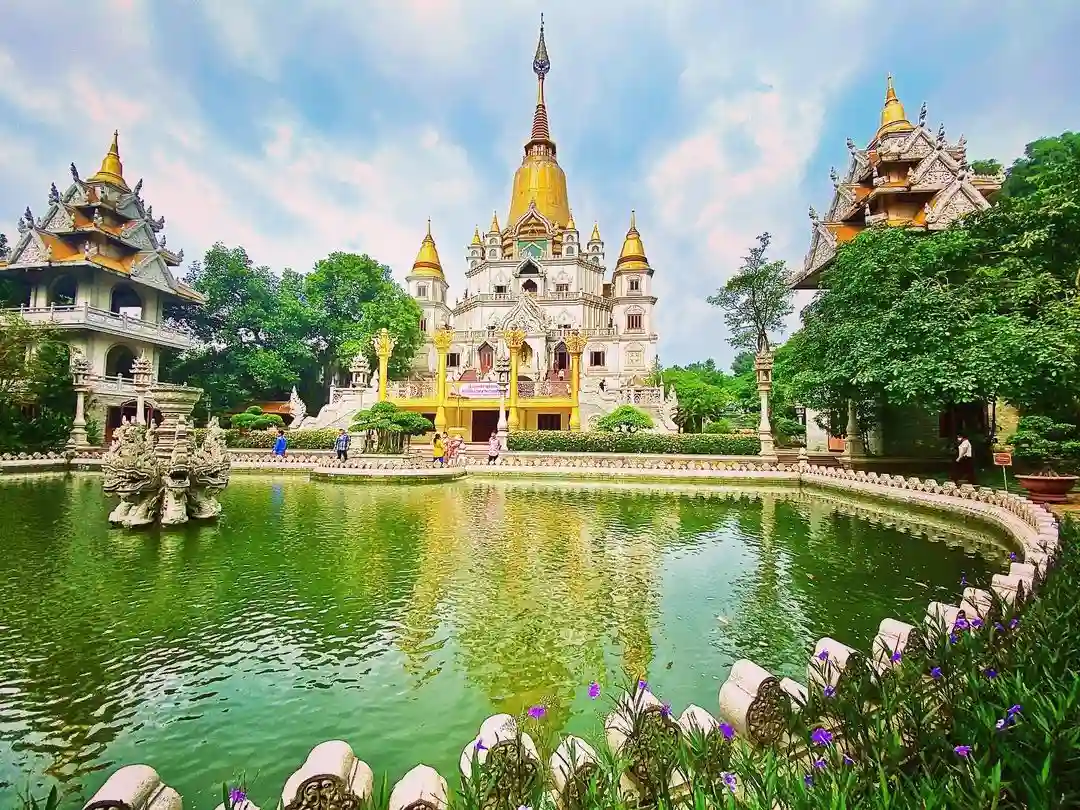Khám phá hồ nước, cảnh quan khu du lịch Bửu Long