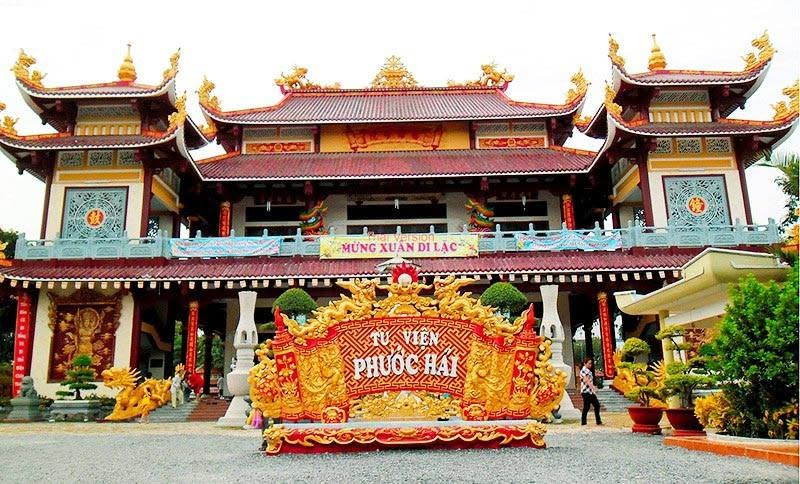 Tham quan Tu viện Phước Hải