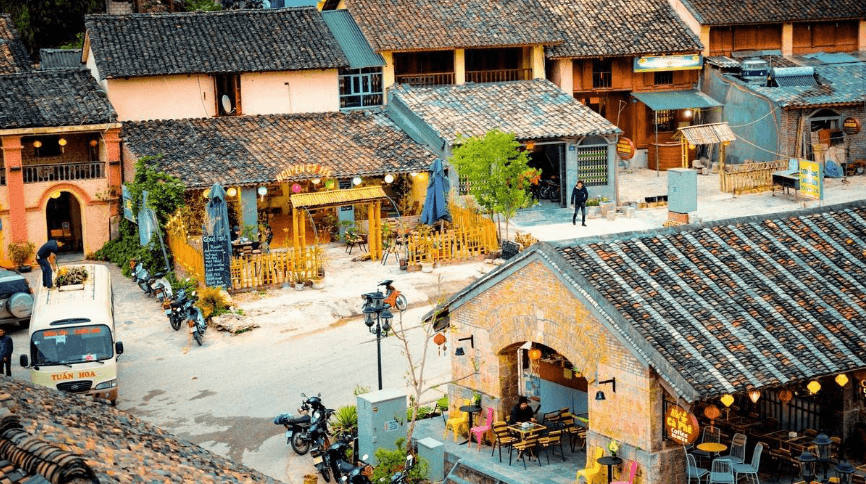 Quan cafe Pho Co Dong Van kien truc nha trinh tuong truyen thong