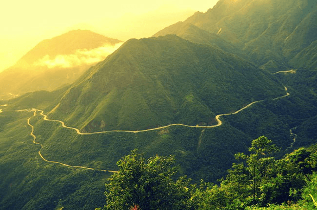 Cung đường đèo Ô Quy Hồ uốn lượn hùng vĩ qua dãy Hoàng Liên Sơn