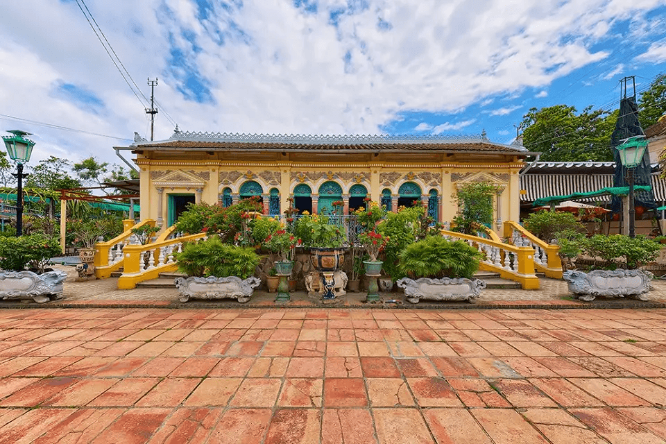 Nhà cổ Bình Thủy kiến trúc Pháp