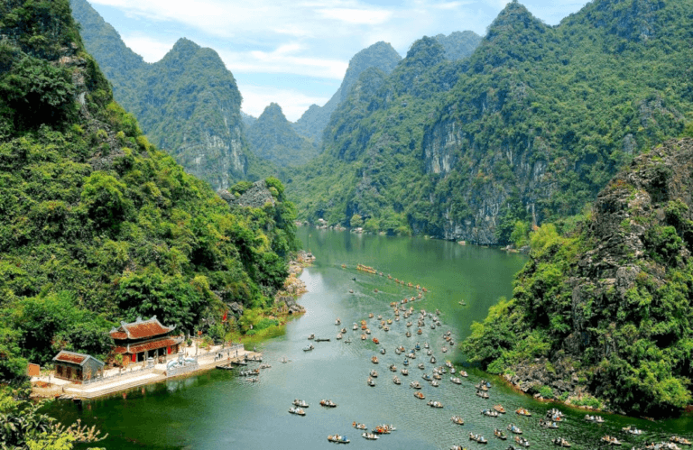 Cẩm Nang Khám Phá Tràng An Mới Nhất: Trọn Bộ Bí Kíp Vi Vu Di Sản Thế Giới
